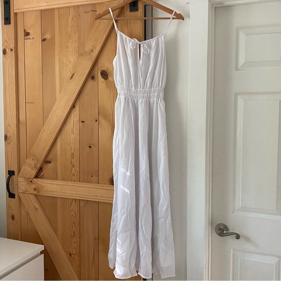 Abercrombie & Fitch Dresses & Skirts - Abercrombie & Fitch White Midi Tank Dress